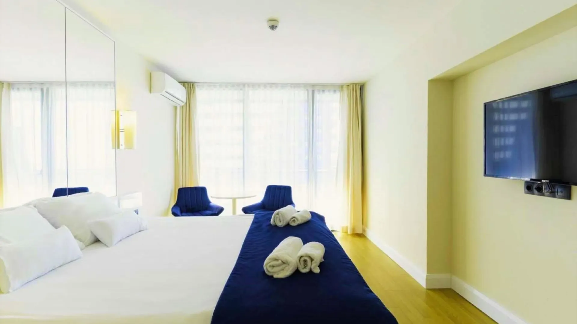 Convenient Sea View Aparthotel In Orbi City Batumi