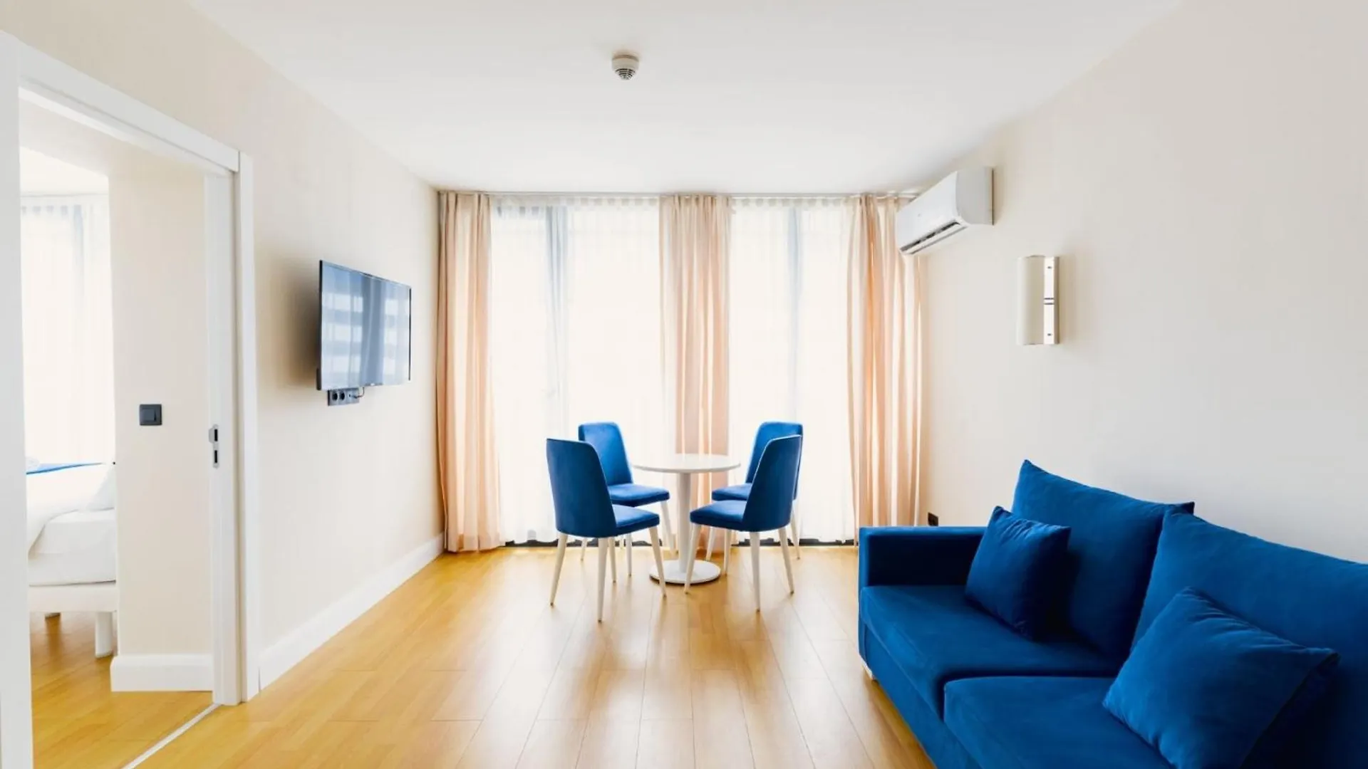 Convenient Sea View Aparthotel In Orbi City Batumi
