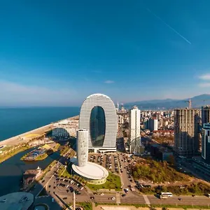 شقة فندقية Luxury & Sea View, باتومي