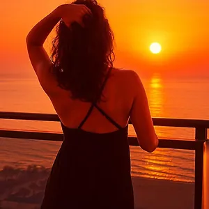Wonderful Sea View In Center Апарт-отель